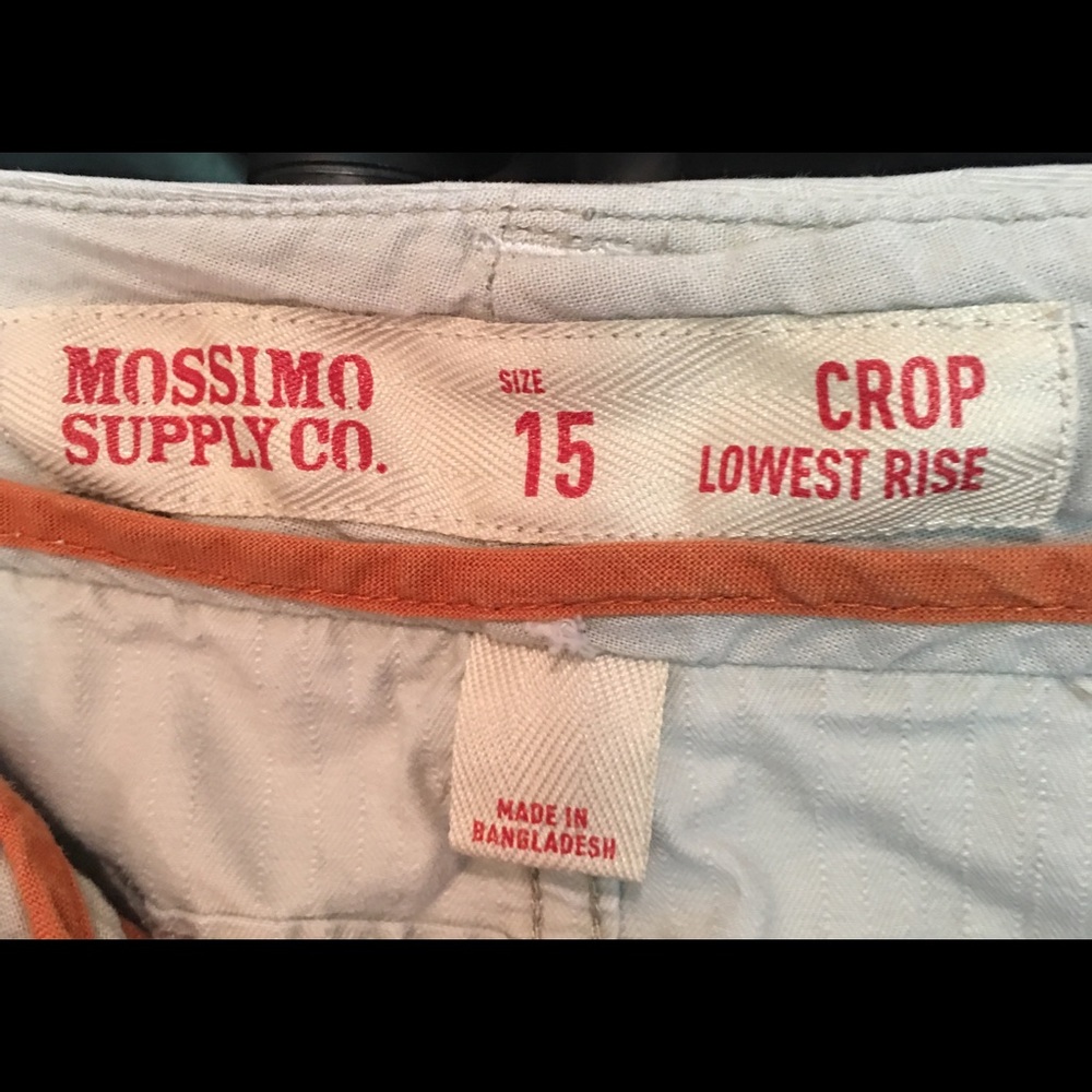 Mossimo Co size 15 Capri cream color